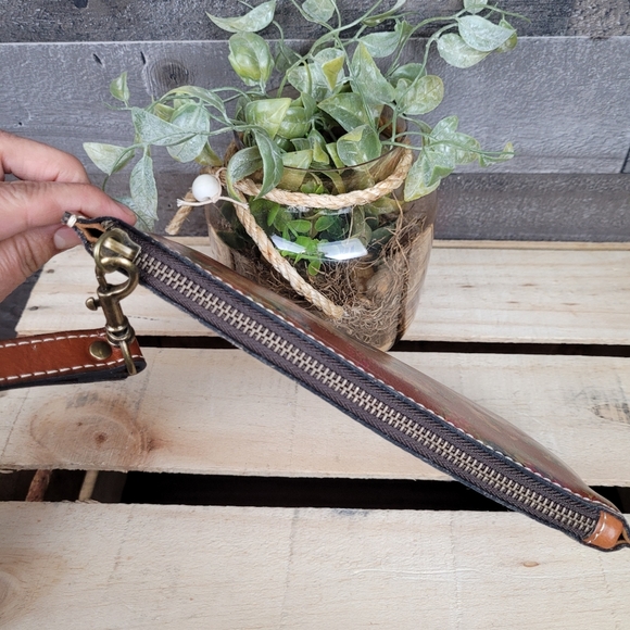 Patricia Nash Slim St Croce Tan Prairie Rose Wristlet Clutch - Picture 9 of 12